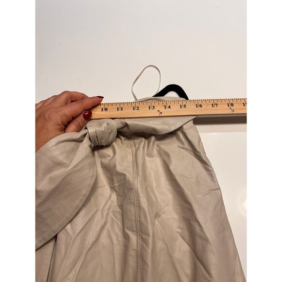 Elizabeth & James Beige Faux Leather Pencil Skirt Large - Picture 6 of 7